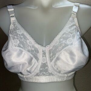 * underscore by JC Penny size 40C lace trim underwire bra no padding or lining